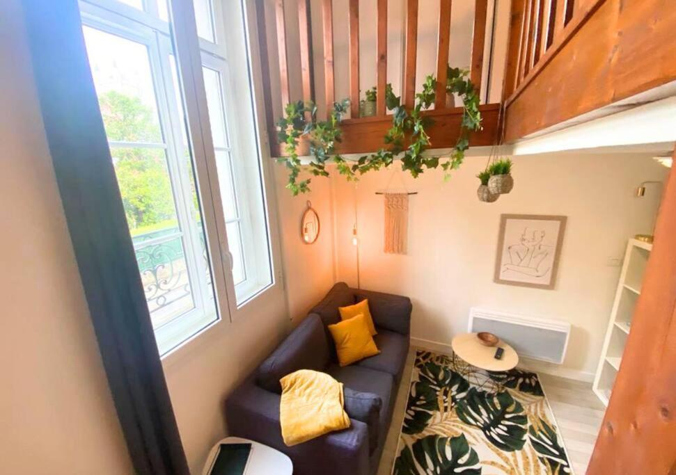 Le Sainte-Croix - Poitiers Centre - La Conciergerie. Apartment Luaran gambar